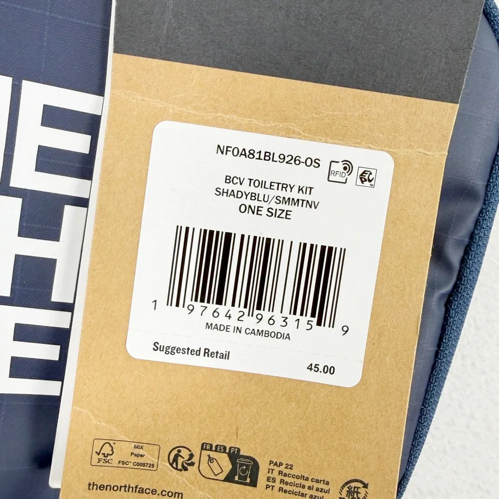 The North Face Base Camp Voyager Dopp Toiletry Kit Bag Size OS Shady Blue NEW